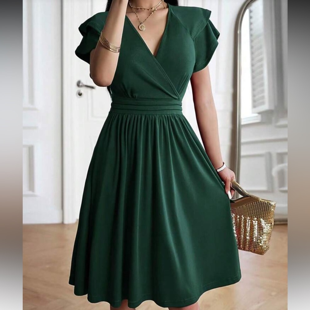 SHEIN Surplice Neck Flounce Sleeve Elegant Emerald Green Dress Size 6